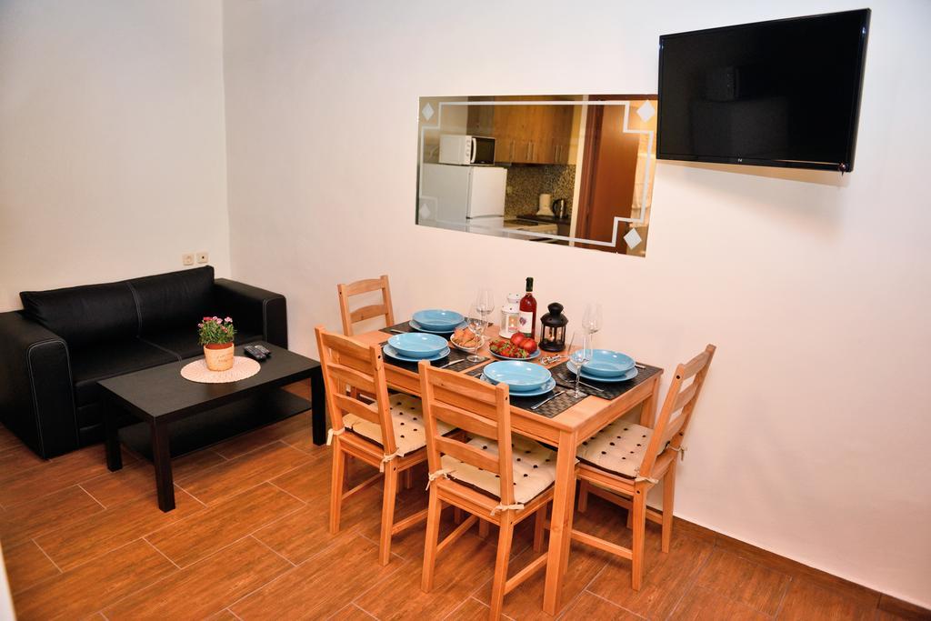 Xenios Zeus Apartment Rhodes City ภายนอก รูปภาพ