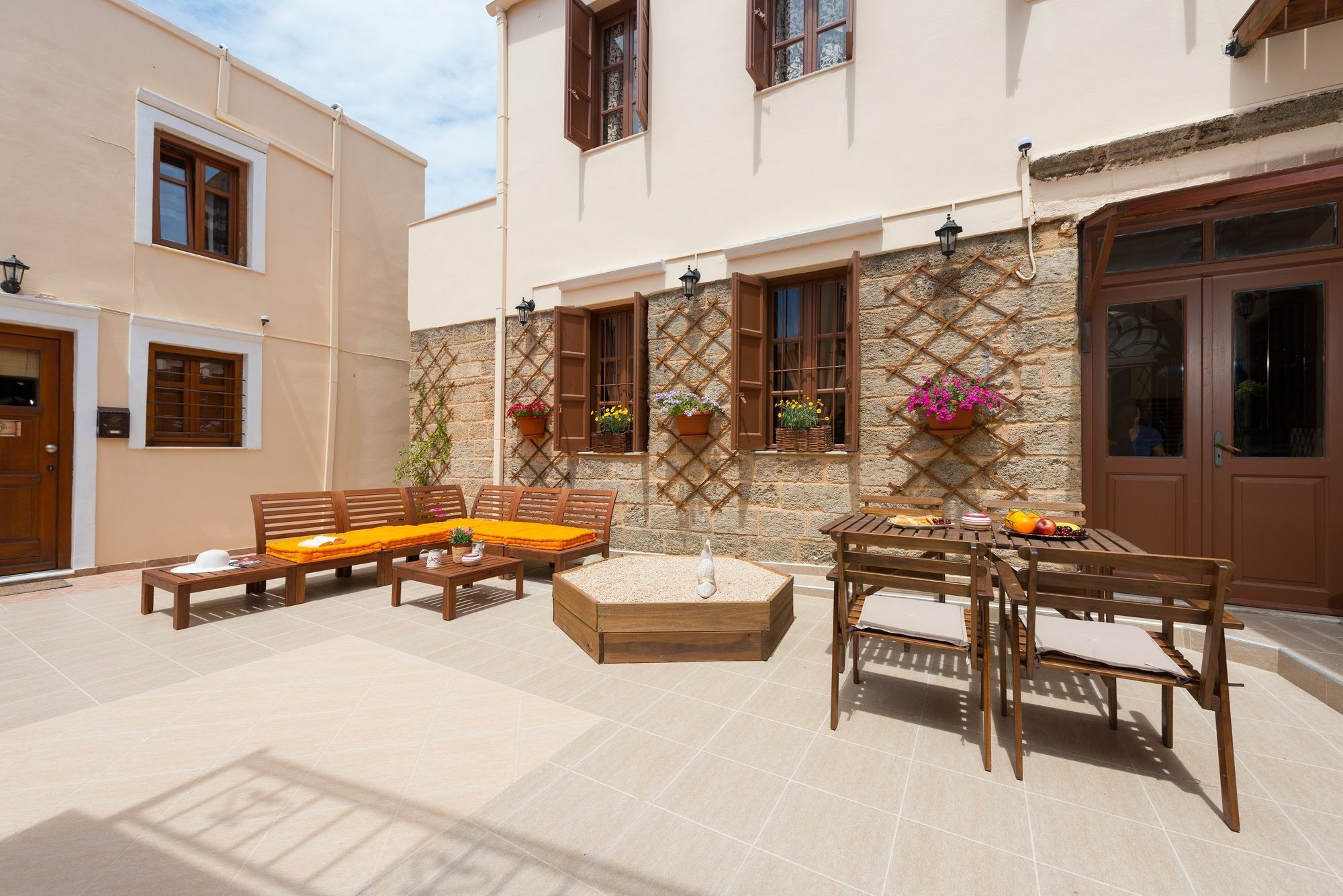 Xenios Zeus Apartment Rhodes City ภายนอก รูปภาพ